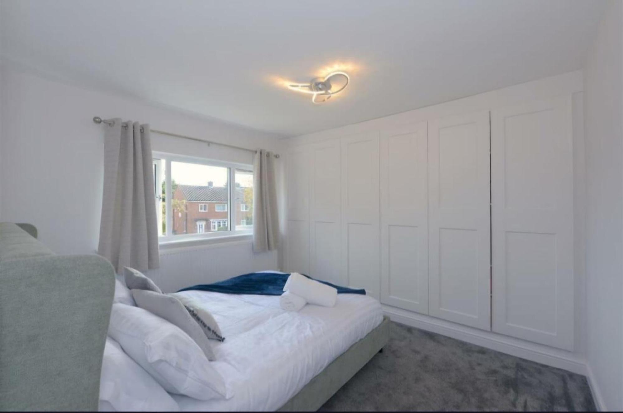 Modern 3 Bedroom Property With Free Driveway Parking By Shire Stays Shrewsbury Dış mekan fotoğraf